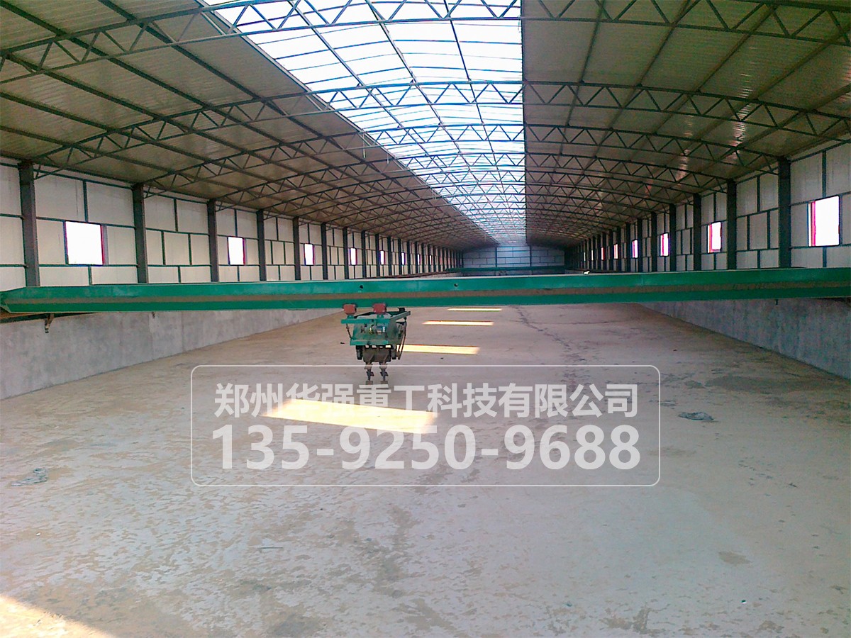 有機(jī)肥生產(chǎn)翻堆機(jī)