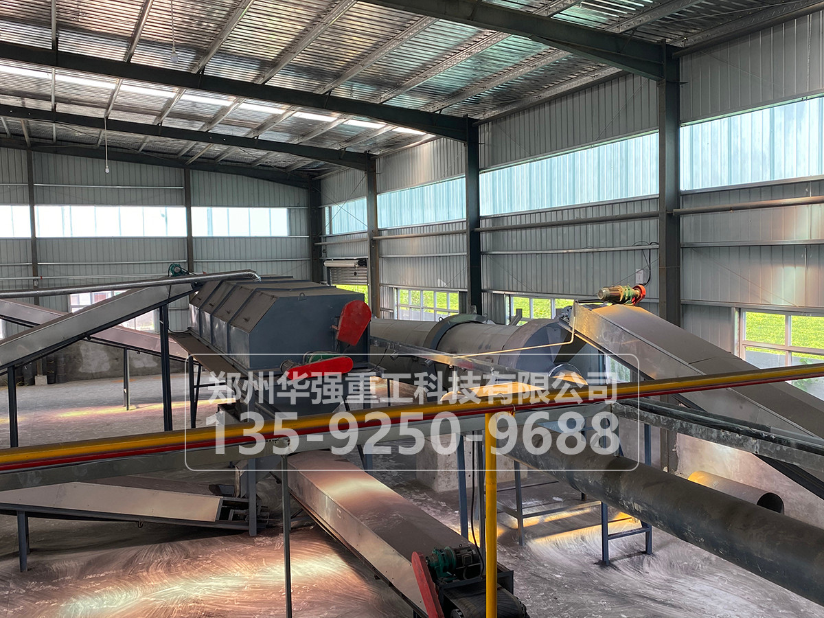 豬糞有機肥生產(chǎn)線：助力綠色農(nóng)業(yè)，專業(yè)設(shè)備成就優(yōu)質(zhì)產(chǎn)品