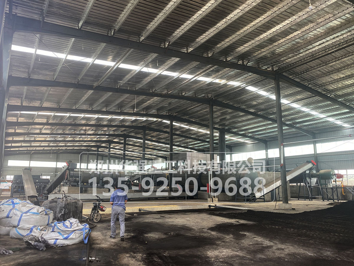 實現(xiàn)綠色農(nóng)業(yè)夢想，打造年產(chǎn)十萬噸豬糞有機肥生產(chǎn)線